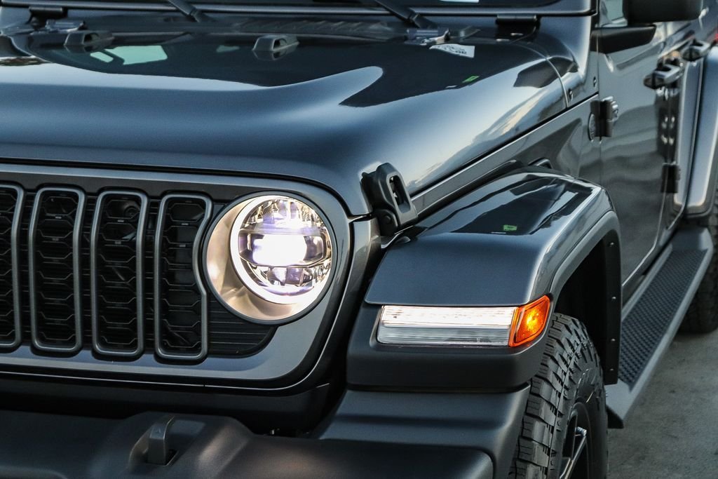 New 2026 Crystal Metallic Jeep California Edition image 5