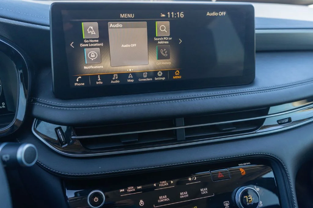 2025 INFINITI QX60 LUXE - Photo 17