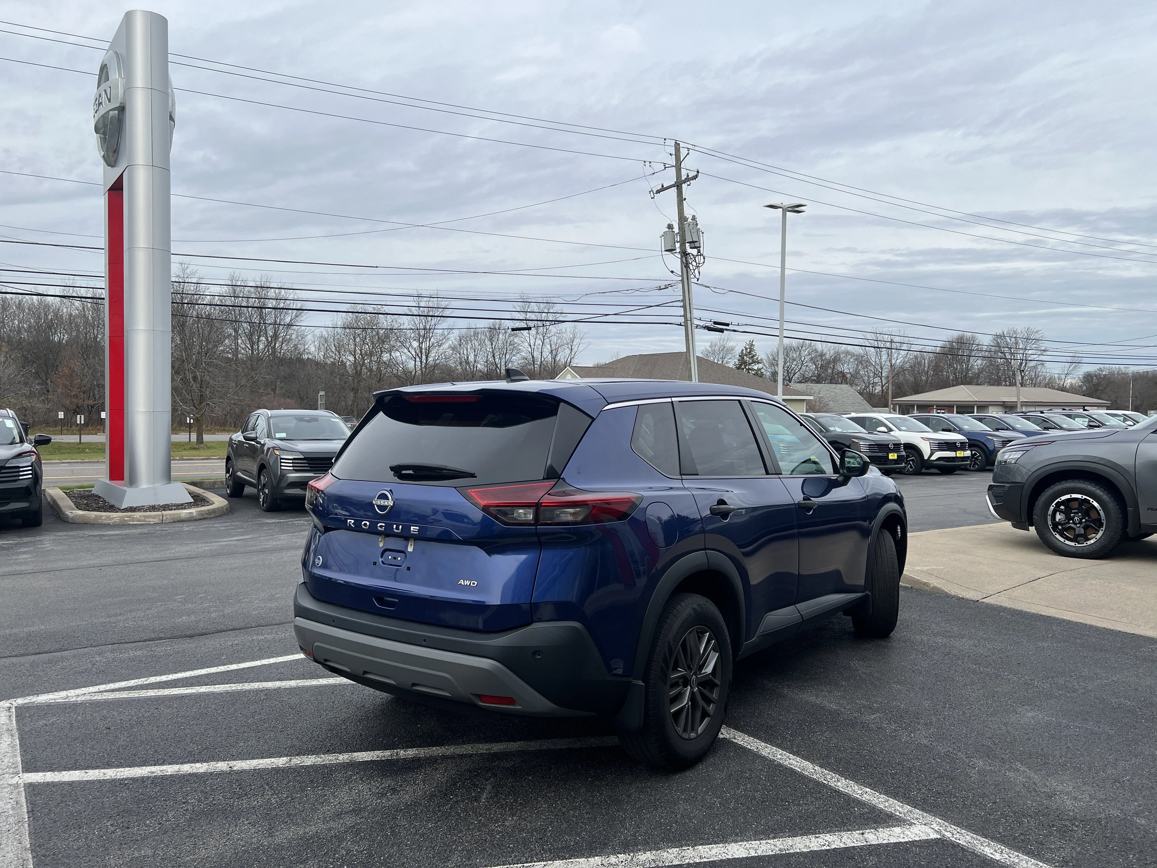 2022 Nissan Rogue S - Photo 10