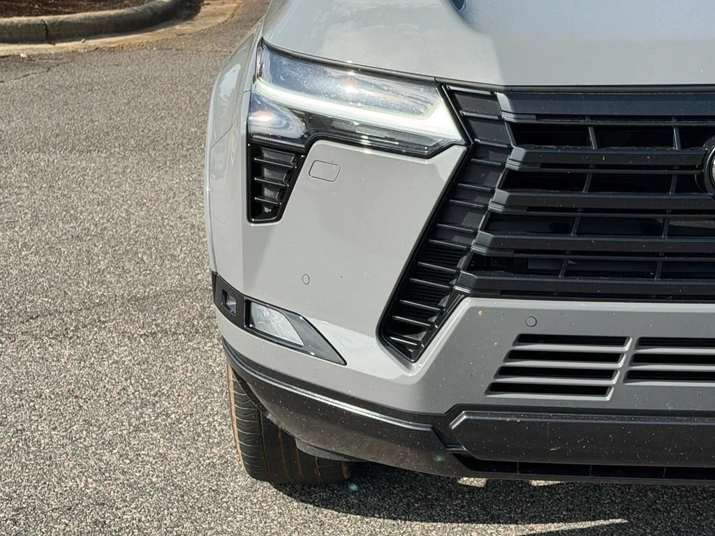 Used 2025 Gray Lexus Luxury image 9
