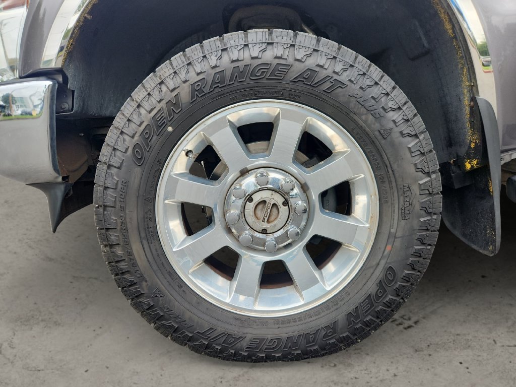 Used 2008  Ford XL image 9
