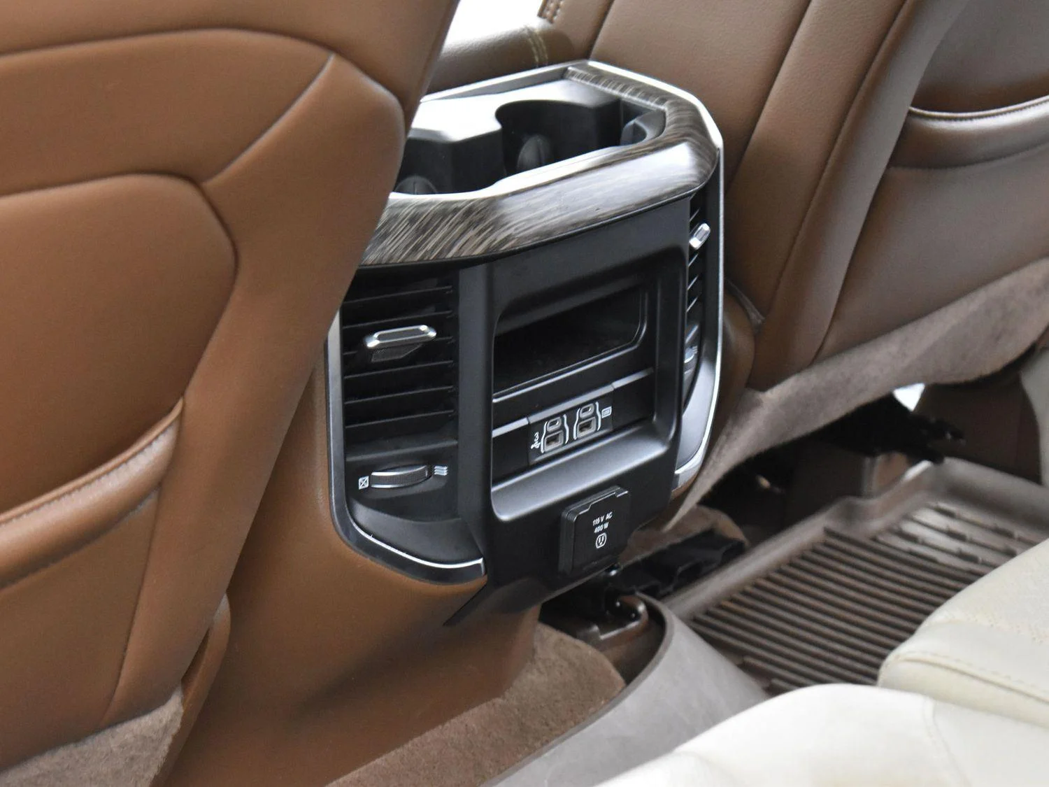 Used 2020 Delmonico Red Pearlcoat Ram Laramie image 25