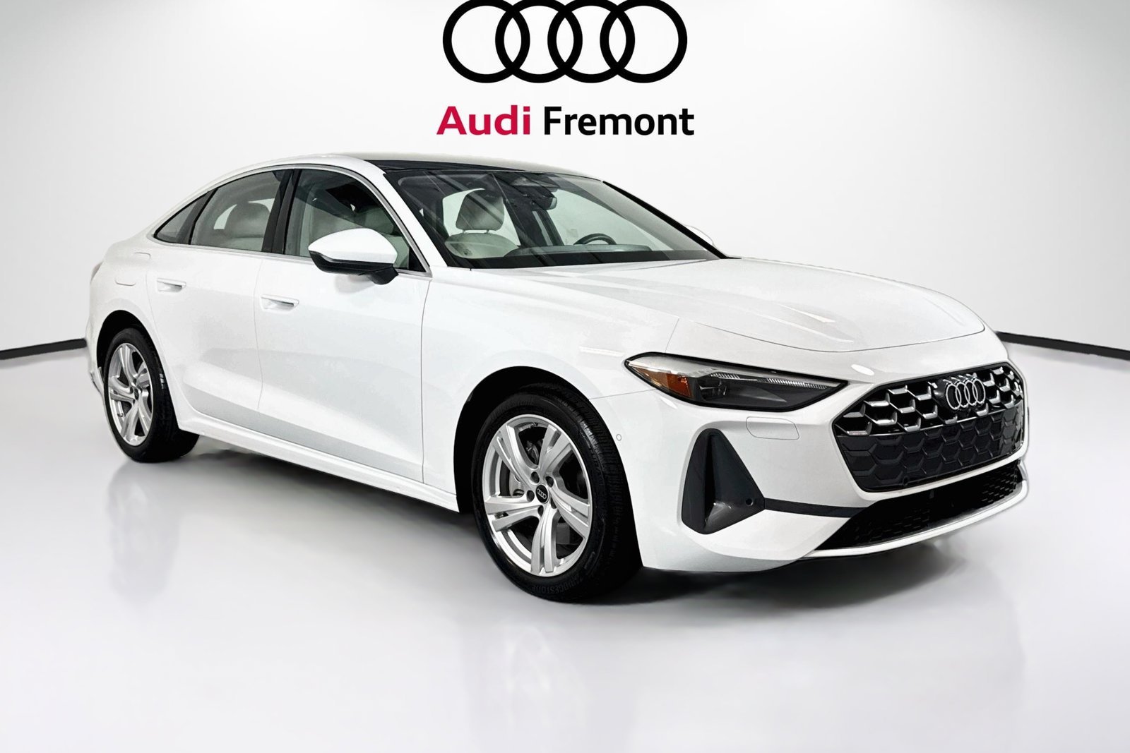 Used 2025 Arkona White Audi Premium image 7