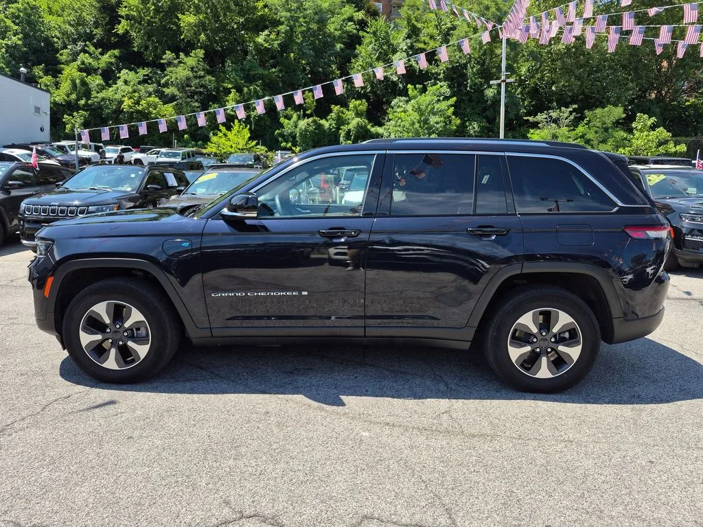 Used 2023 Black Jeep 4xe image 11