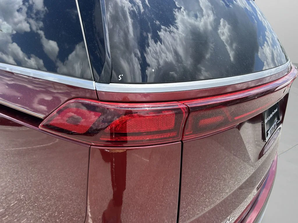 Used 2024 Red Kia LX image 14