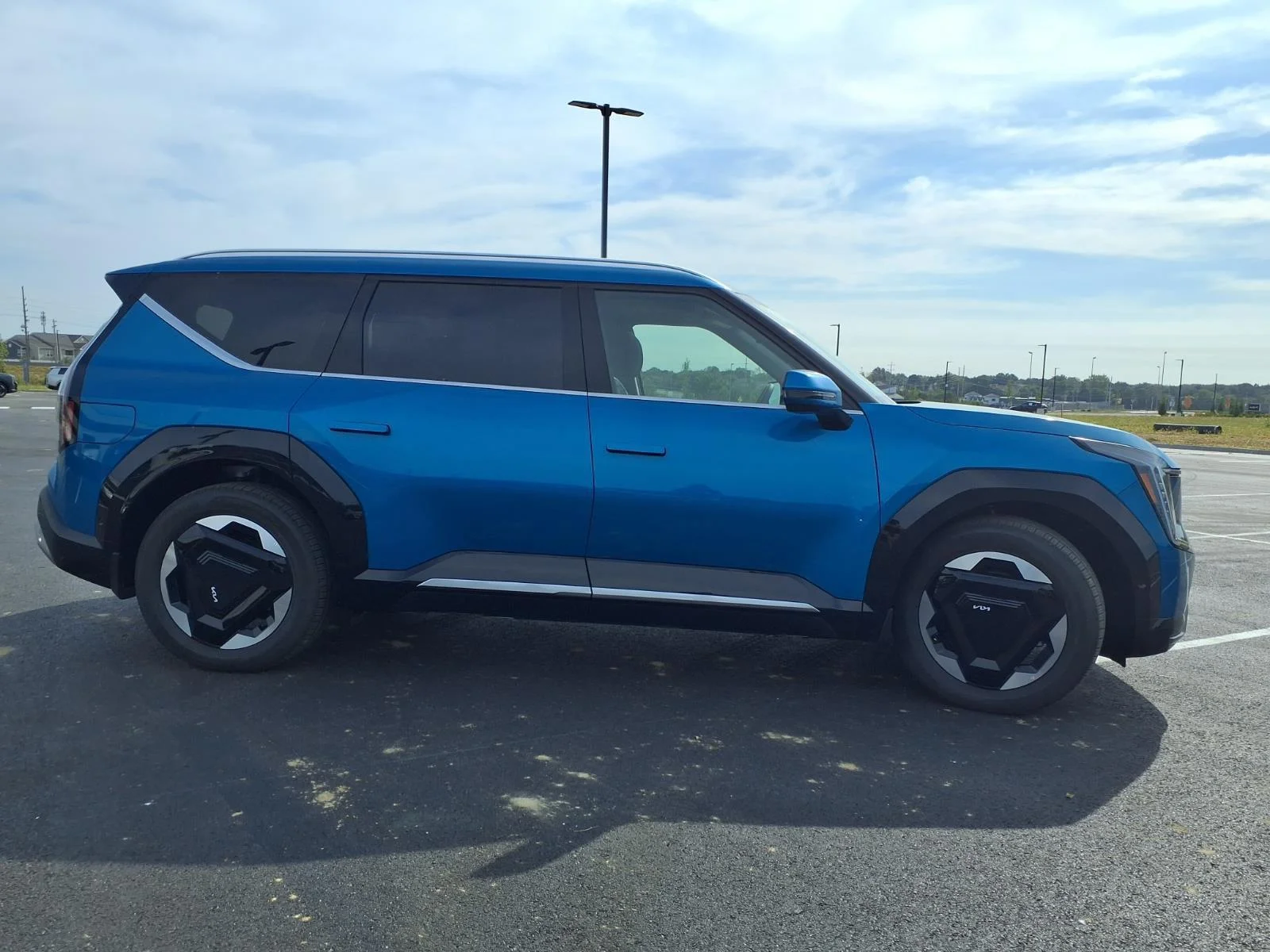 New 2026 Ocean Blue Kia Land image 26