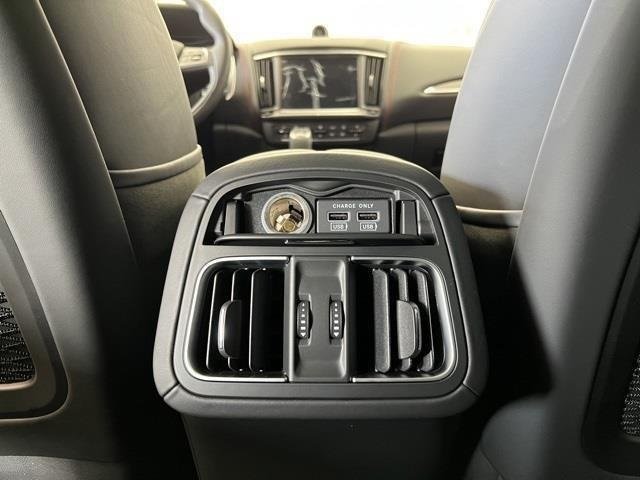 2024 MASERATI LEVANTE - Image 18