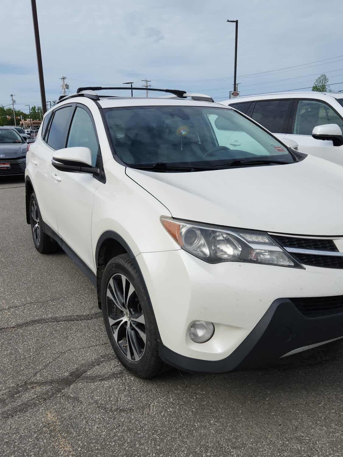Used 2015 Blizzard Pearl Toyota Limited image 4