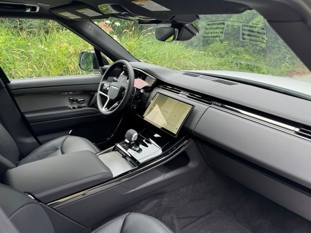 New 2026 Fuji White Land Rover SE image 19