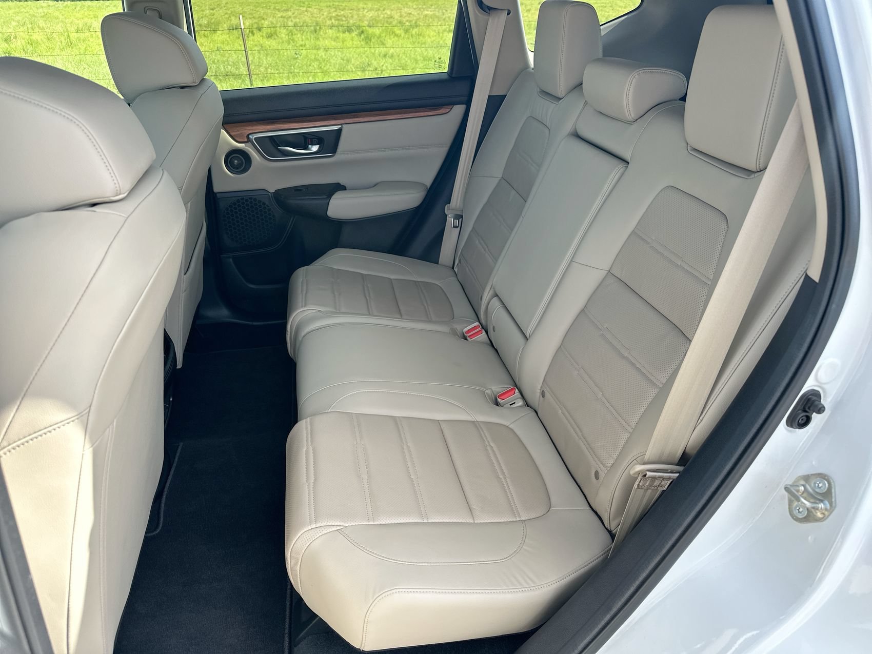 Used 2020 White Honda EX-L image 22