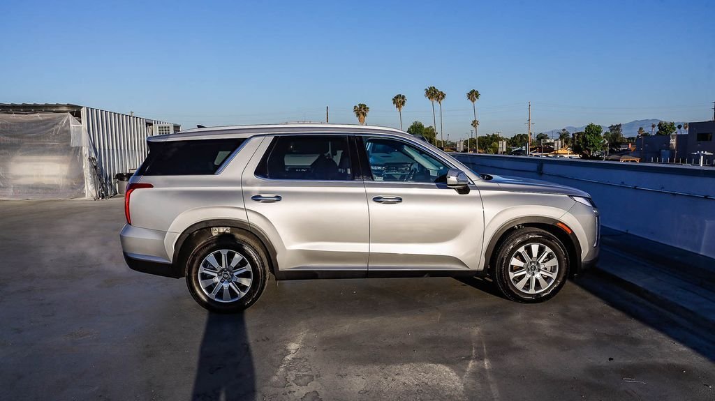 Used 2025 Silver Hyundai SEL image 13