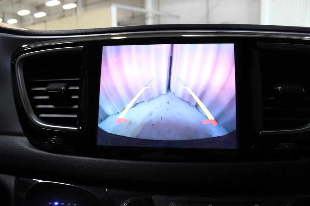 Used 2019 Black Chrysler Touring L Plus image 4