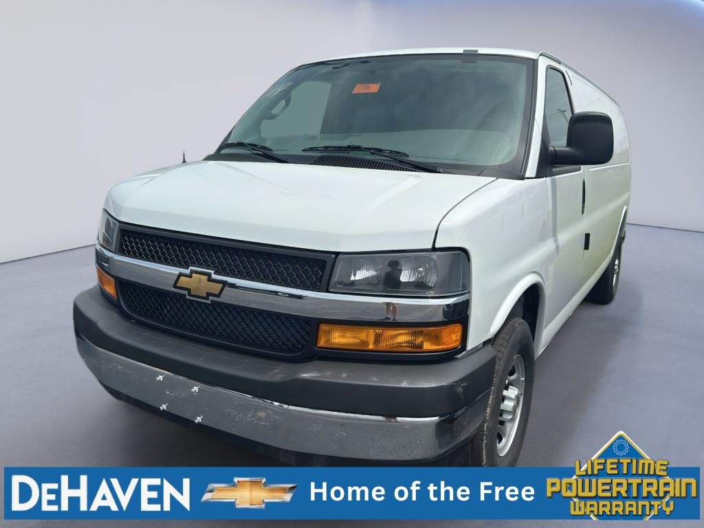 2026 Chevrolet Express 3500 Extended Work Van's photo