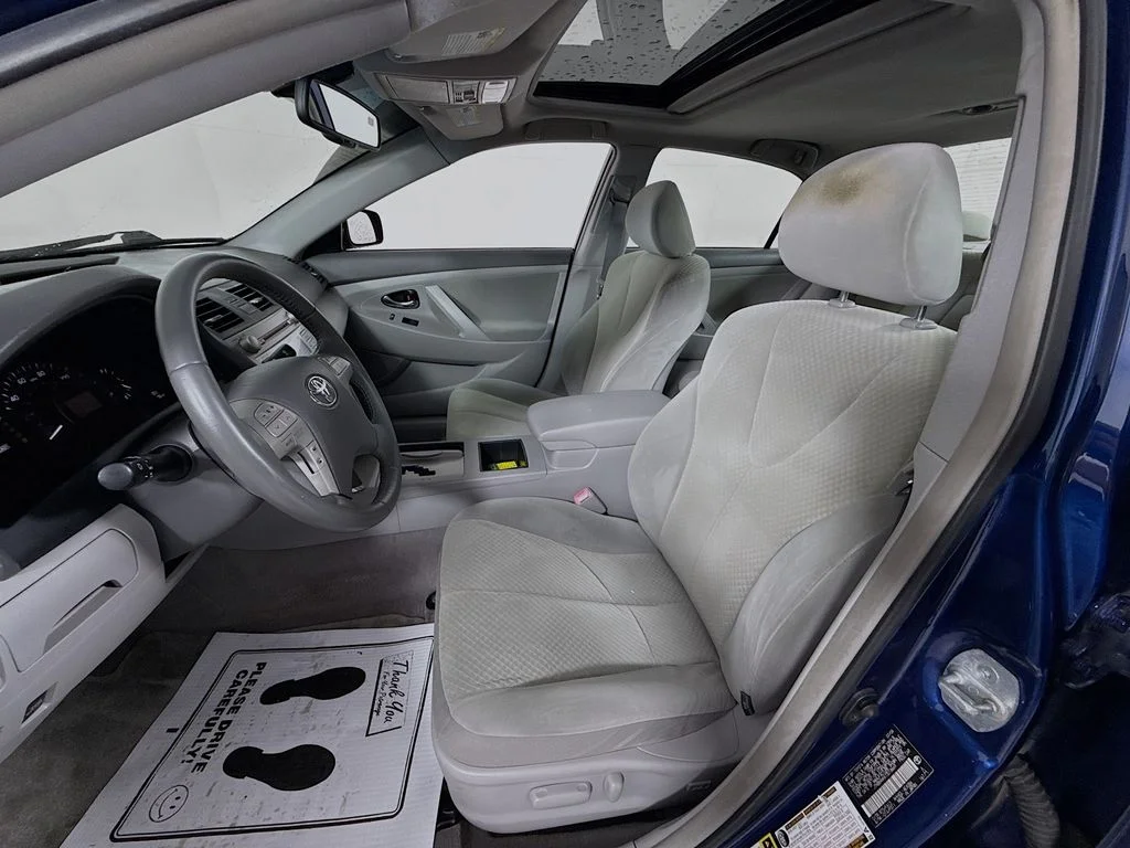 Used 2007 Blue Ribbon Metallic Toyota Hybrid image 2