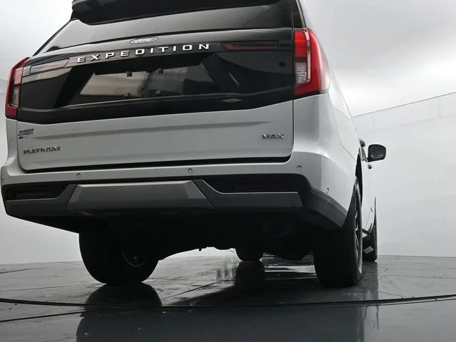 Used 2025 White Ford Platinum image 41