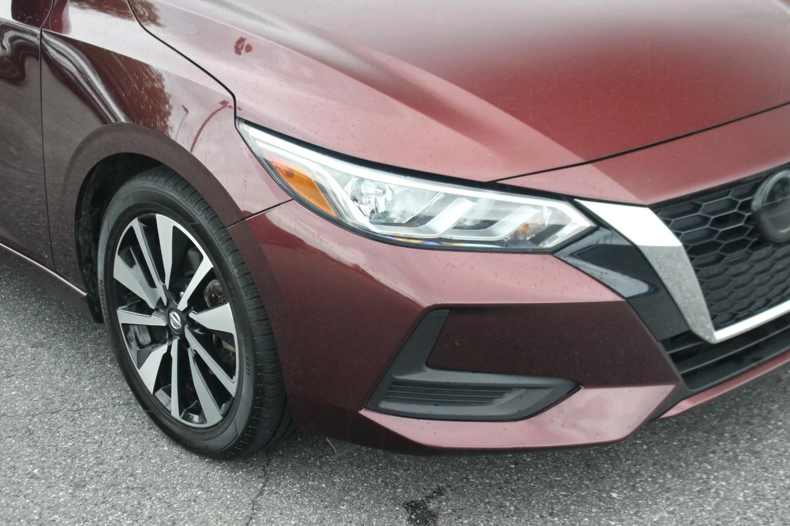 Used 2023 Grey Nissan SV image 9