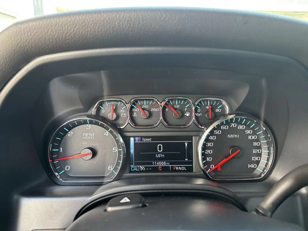 Used 2017 White Chevrolet LT image 10