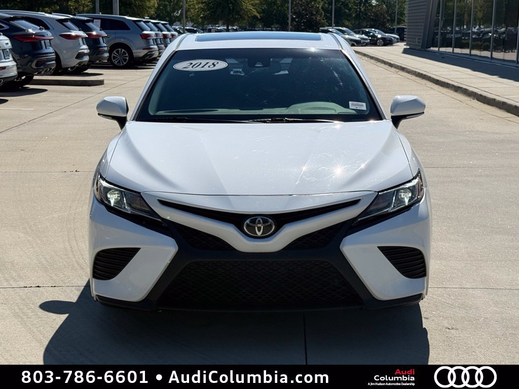 Used 2018 White Toyota SE image 8