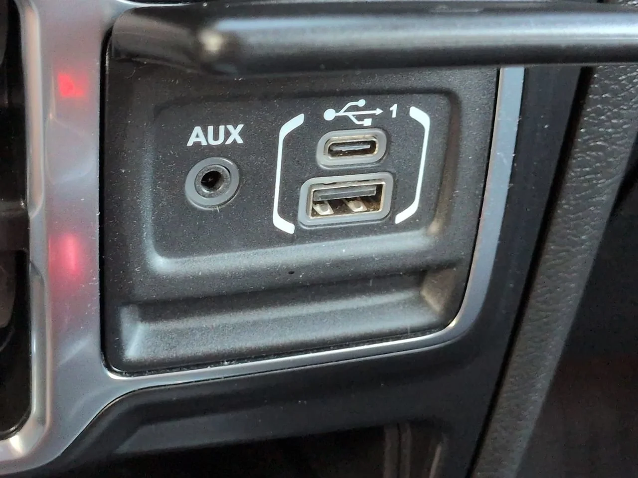 Used 2023 Blue Pearl Jeep Willys image 20