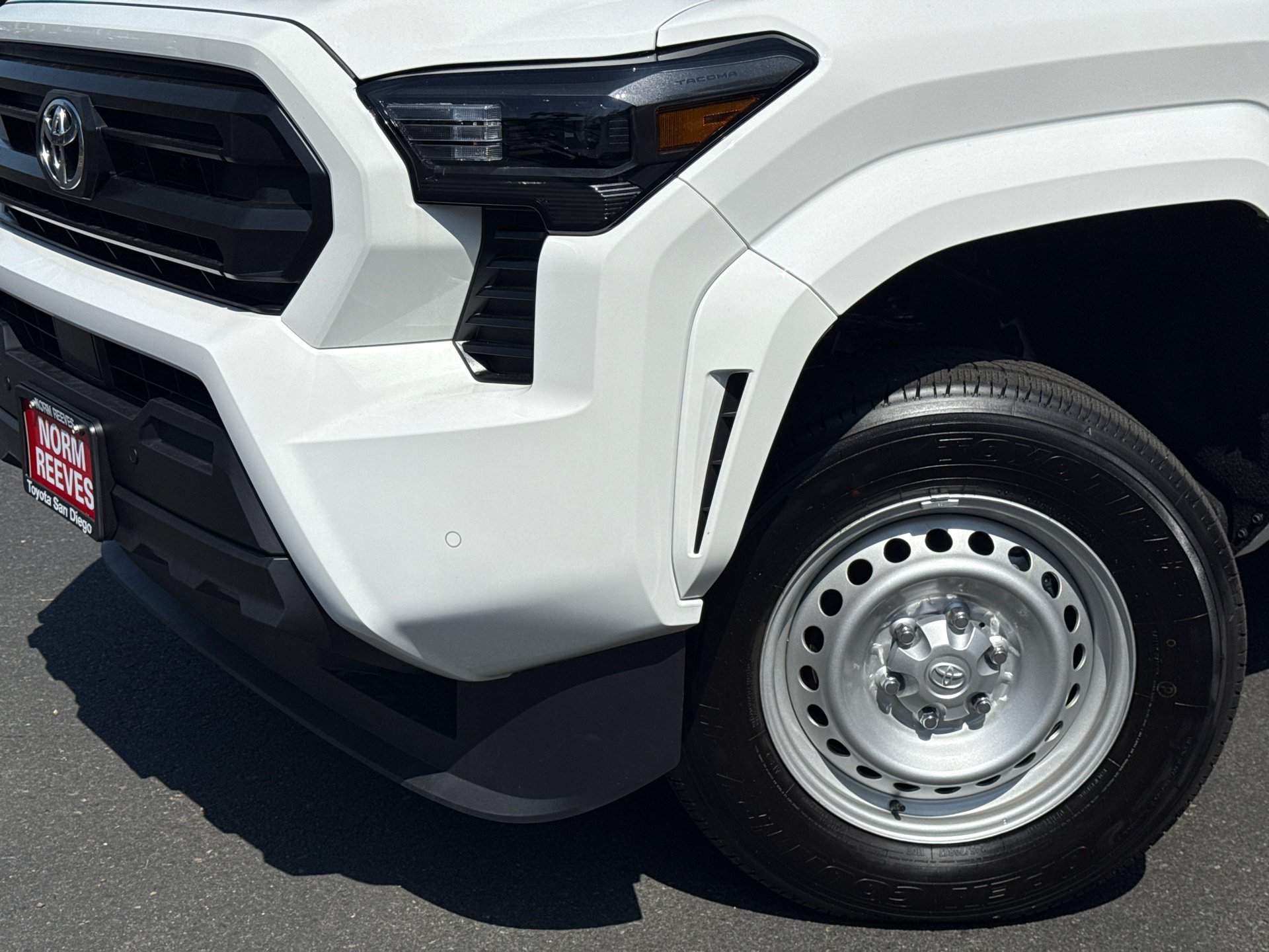 New 2026 Ice Cap Toyota  SR image 3