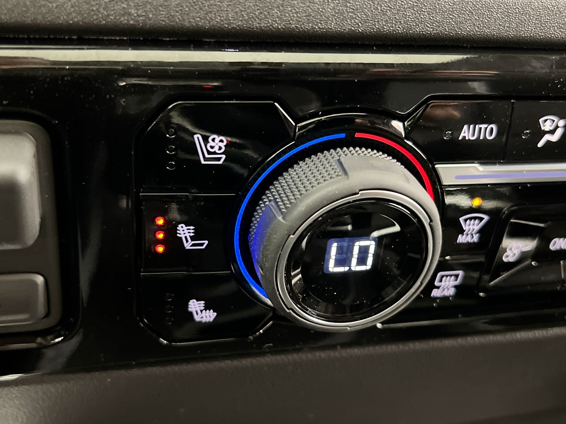 2026 Chevrolet Silverado 1500 LTZ - Photo 74