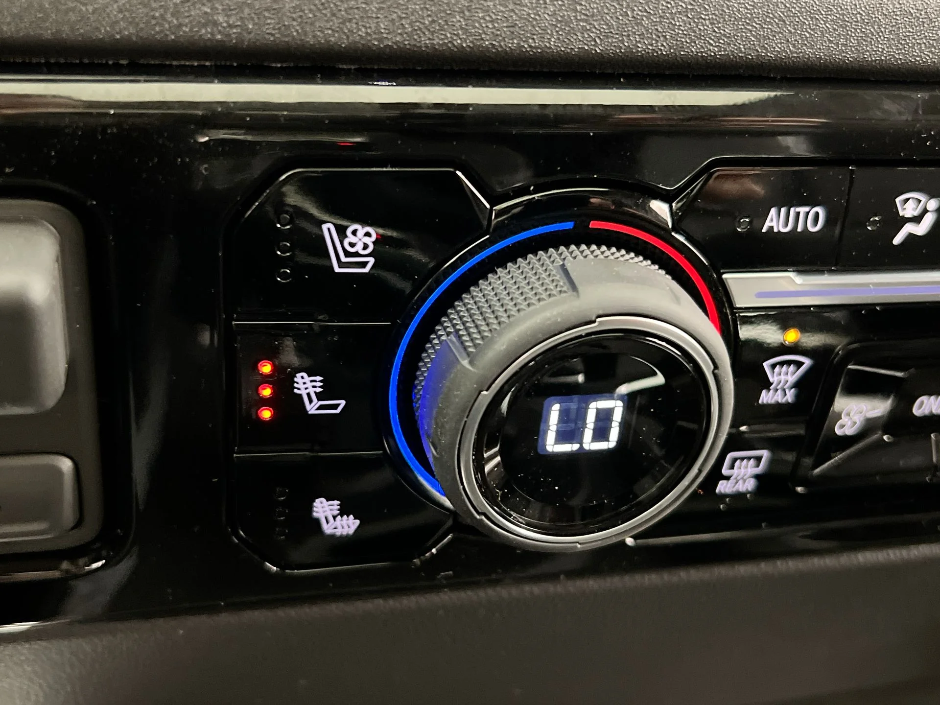 2026 Chevrolet Silverado 1500 LTZ - Photo 50