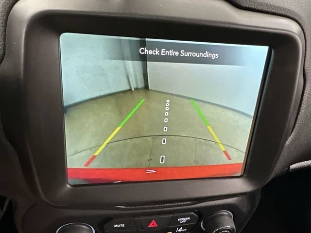 2022 Jeep Renegade Red Edition - Photo 33