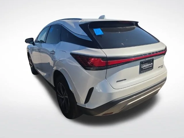 Used 2024 White Lexus 350 Premium image 11
