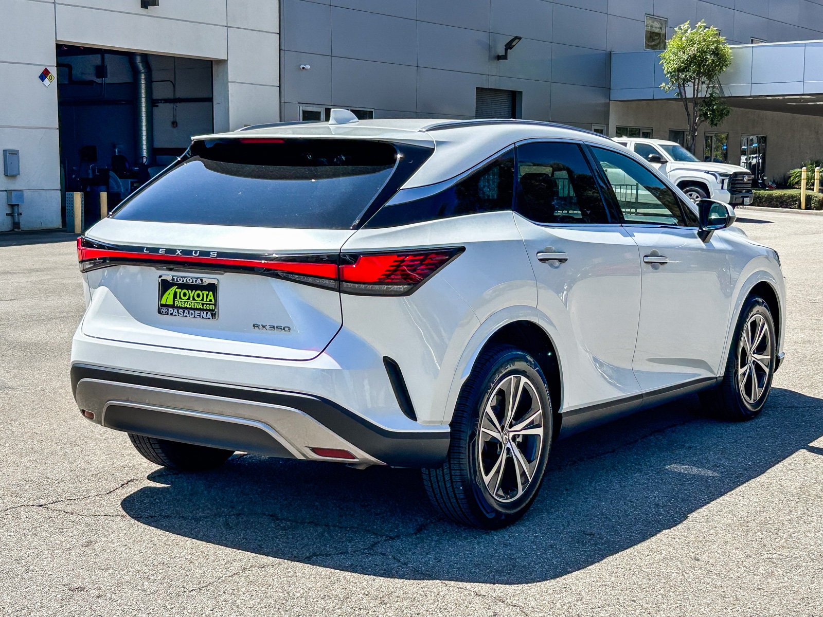 Used 2023 EMINENT WHITE PEA Lexus RX 350 image 6