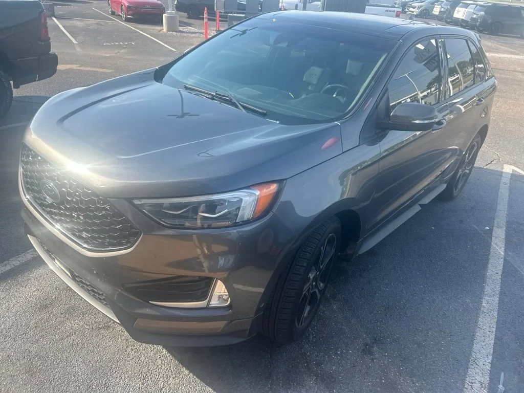 Used 2019 Magnetic Ford ST image 3