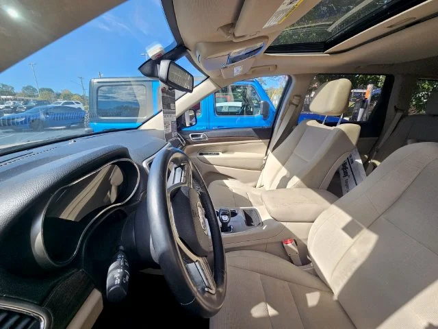 Used 2014 Beige Jeep Laredo image 9