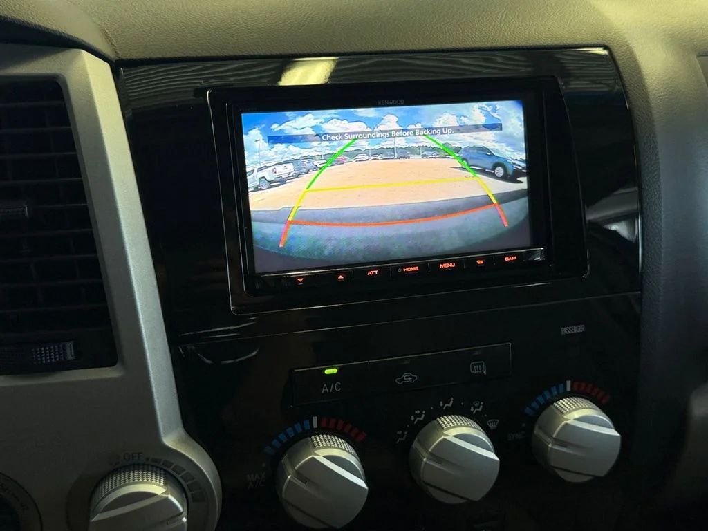 Used 2008 Silver Toyota Base image 22