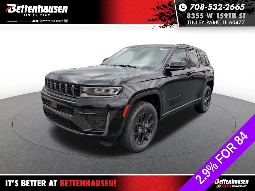 New 2026 Diamond Black Crystal Pearlcoat Jeep Altitude image 2