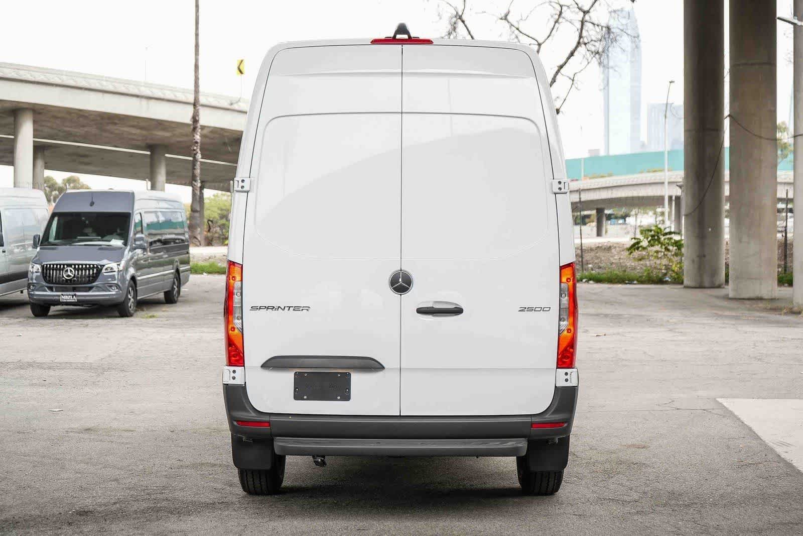 New 2026 Arctic White Mercedes-Benz Cargo 144WB High Roof RWD 2.0L I4 Diesel Turbo SO image 33