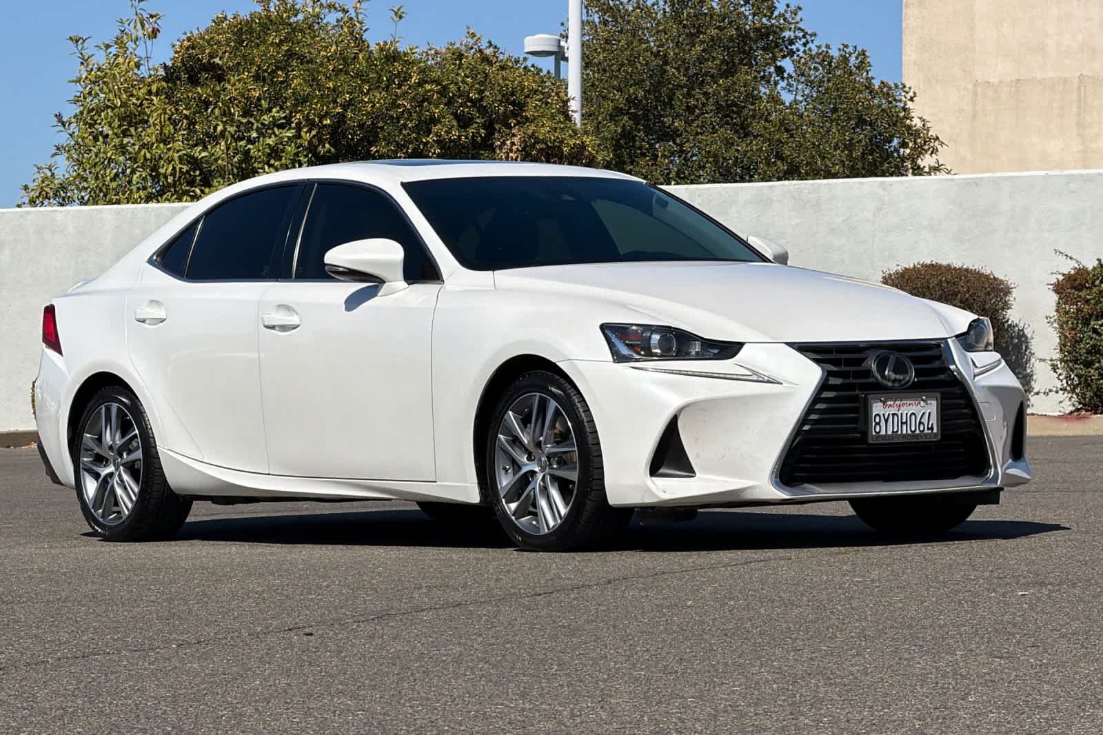 Used 2019 Eminent White Pearl Lexus  image 5