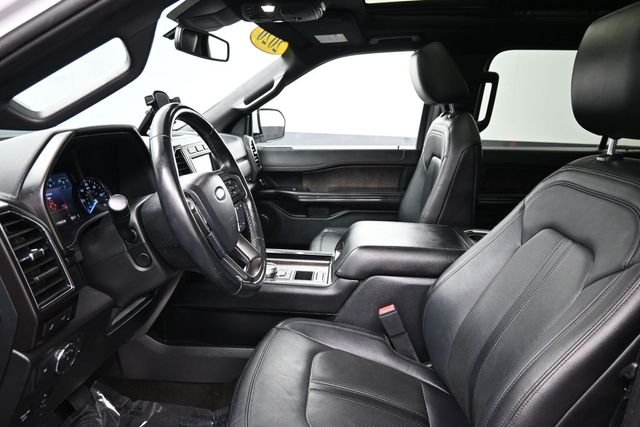 Used 2020 White Ford Limited image 31