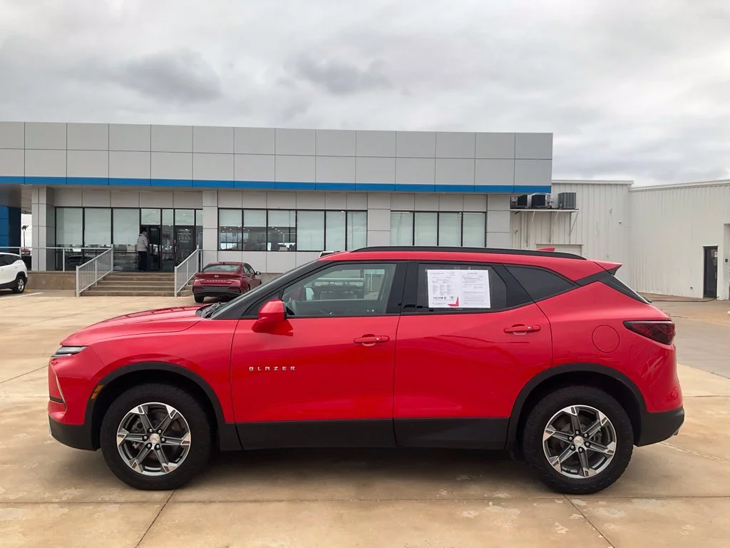 Used 2023 Red Chevrolet LT image 34