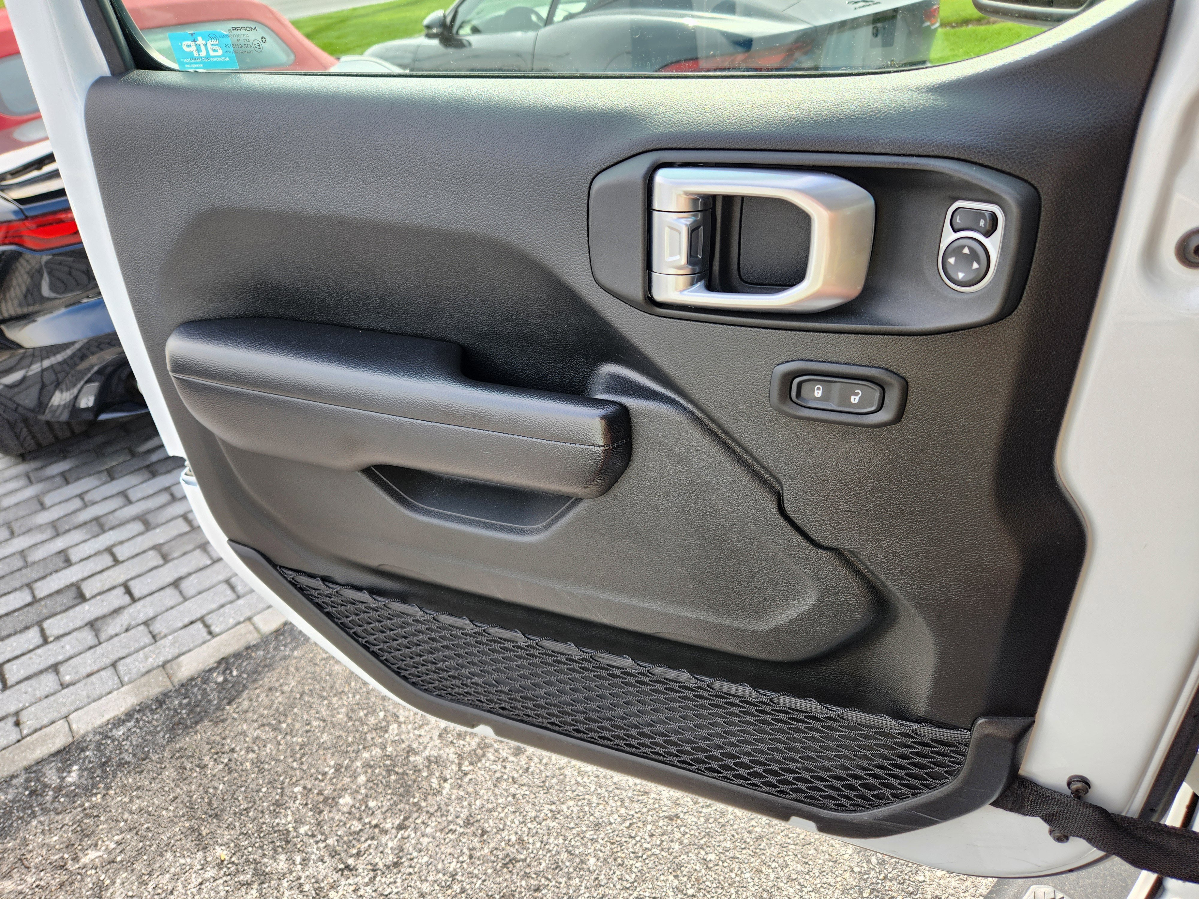 Used 2020 Bright White Clearcoat Jeep Sport image 24