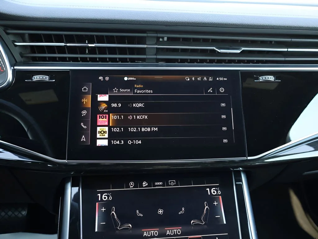 Used 2025  Audi 55 Premium Plus image 22
