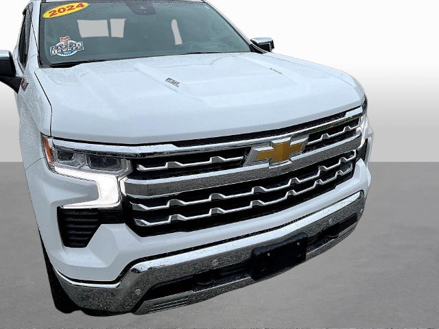 Used 2024 White Chevrolet LTZ image 36