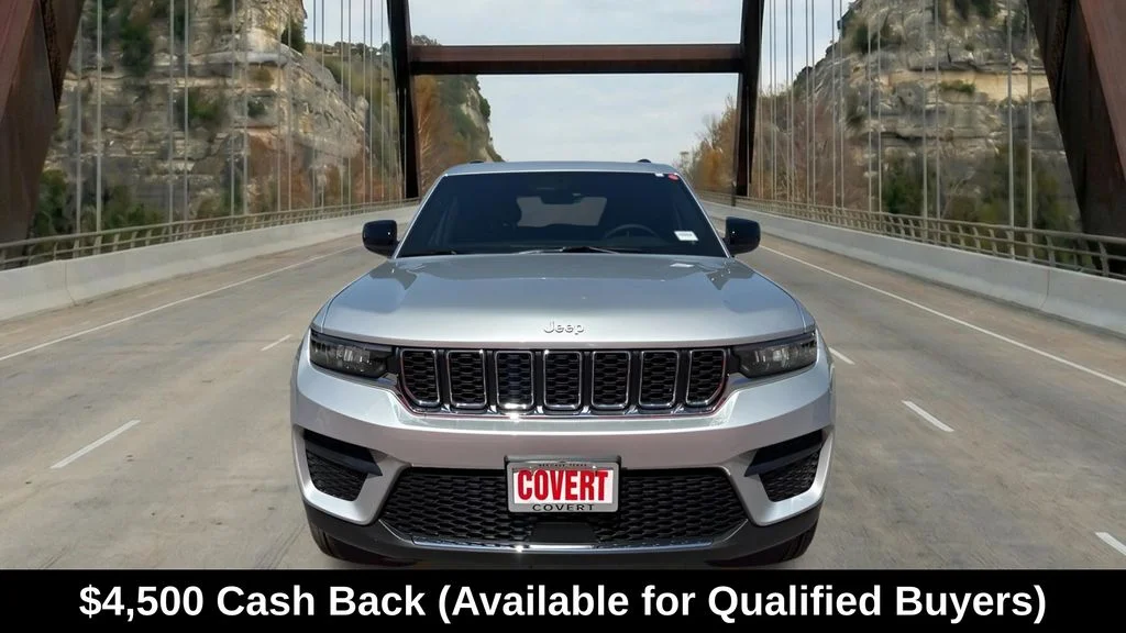New 2026 Silver Zynith Exterior Paint Jeep Laredo X image 2