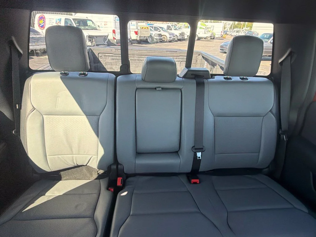 Used 2023 Red Metallic Ford Lariat image 49