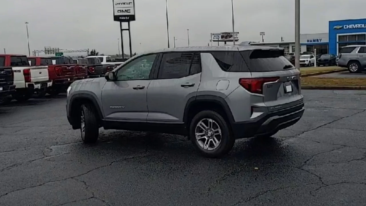New 2026 Sterling Metallic GMC Elevation image 6