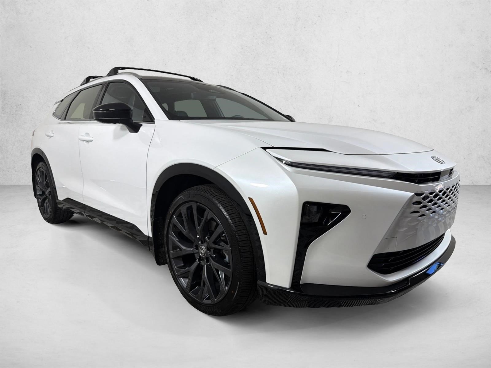 Used 2026 Oxygen Toyota Limited image 1