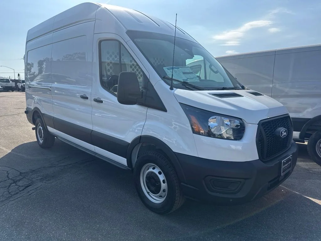 New 2026 Oxford White Ford Base image 1