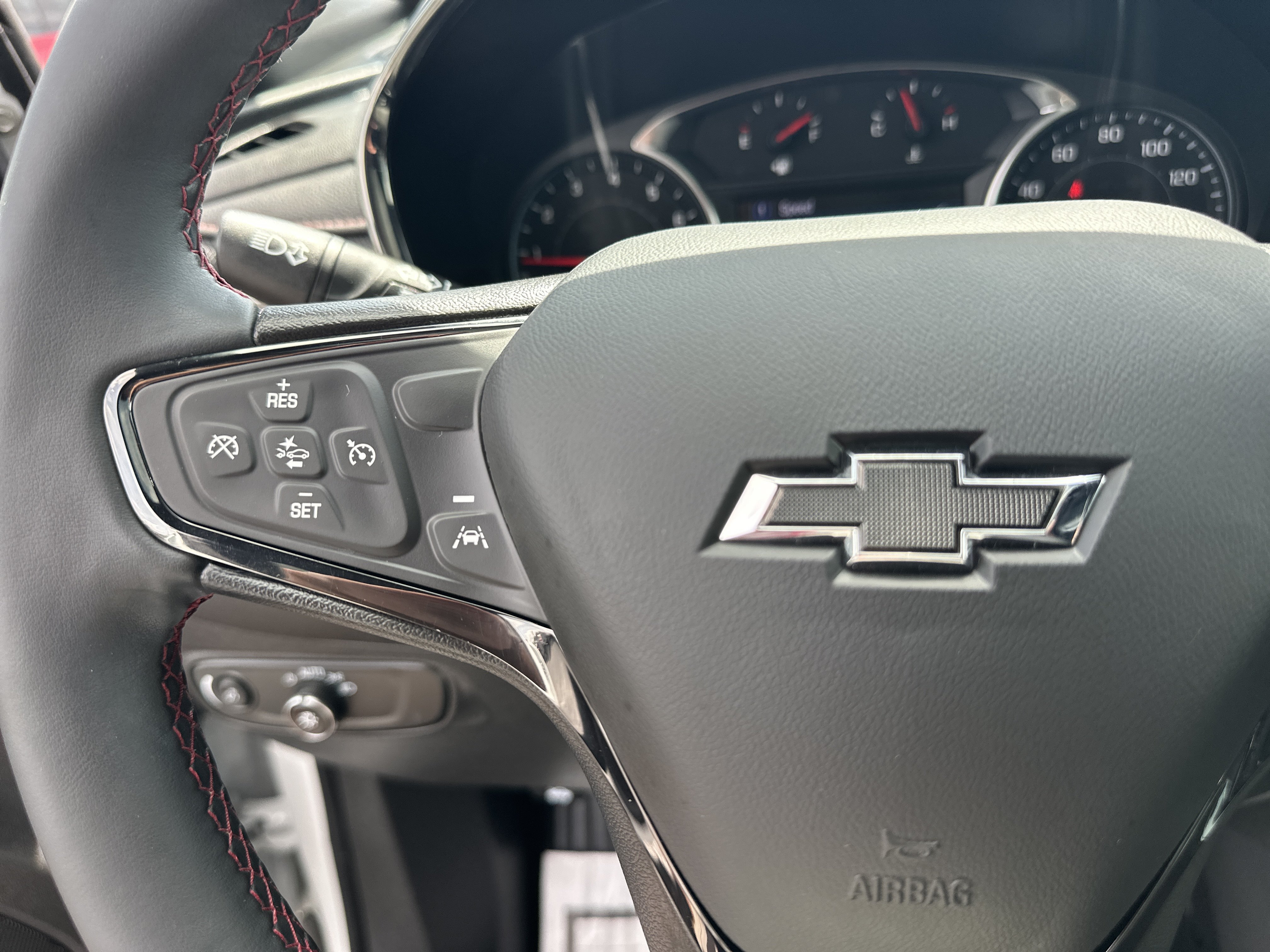 Used 2024 Summit White Chevrolet RS image 25
