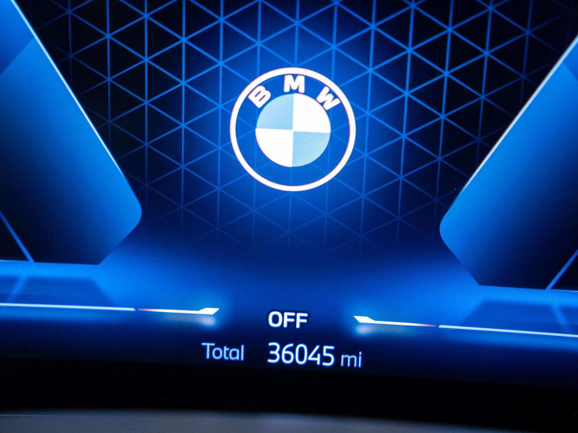 Certified Used 2024 Dravit Grey Metallic BMW xDrive40i image 22