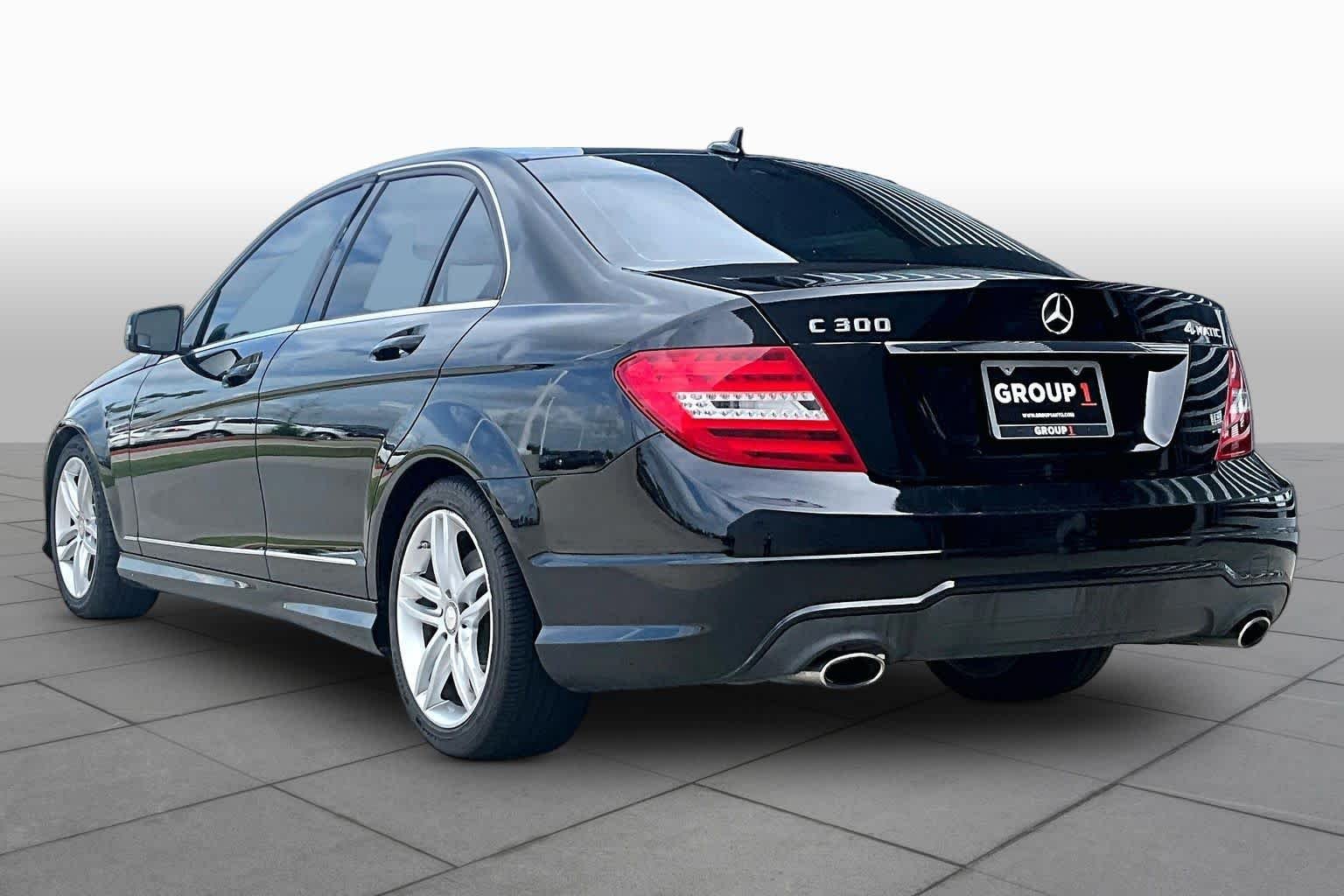 Used 2013 Black Mercedes-Benz C 300 Sport image 11