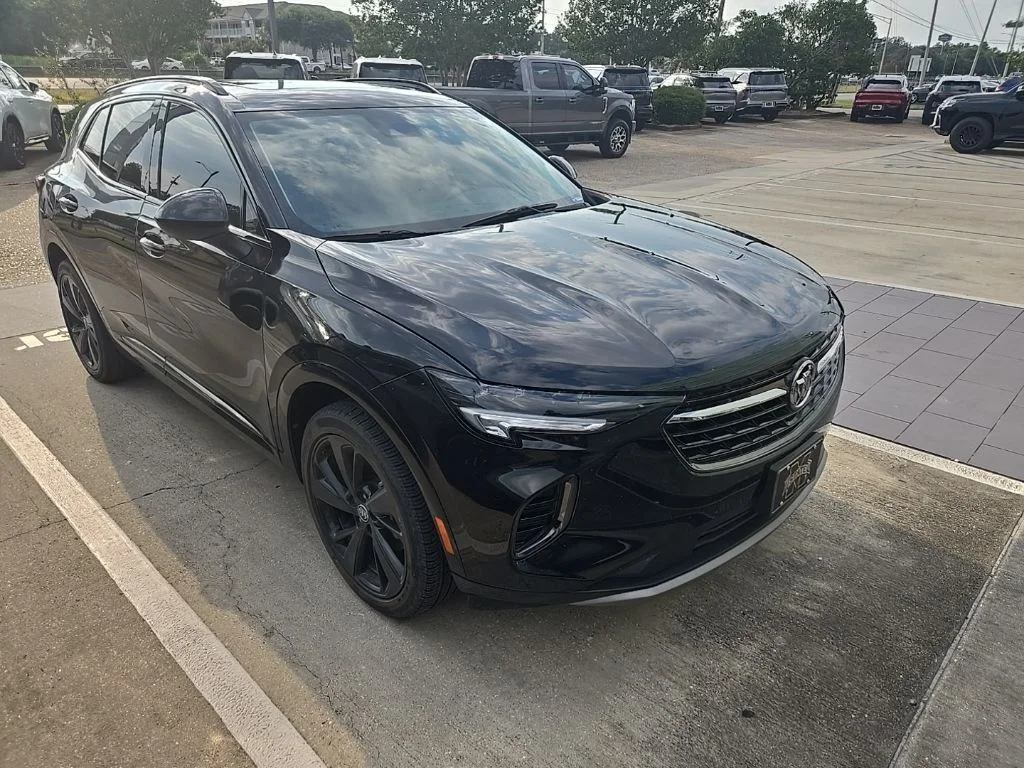 Used 2023 Black Buick Essence image 3