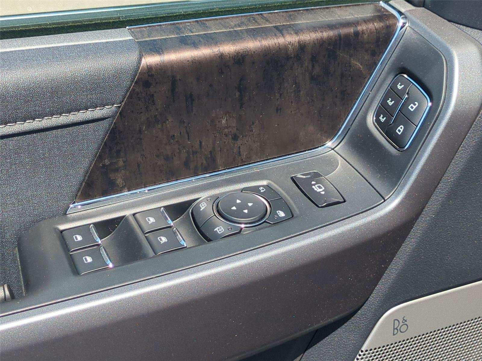 New 2026 Agate Black Metallic Ford F-350® Lariat® image 16